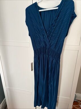 Women’s Deep Teal Pleated V-Neck Dress